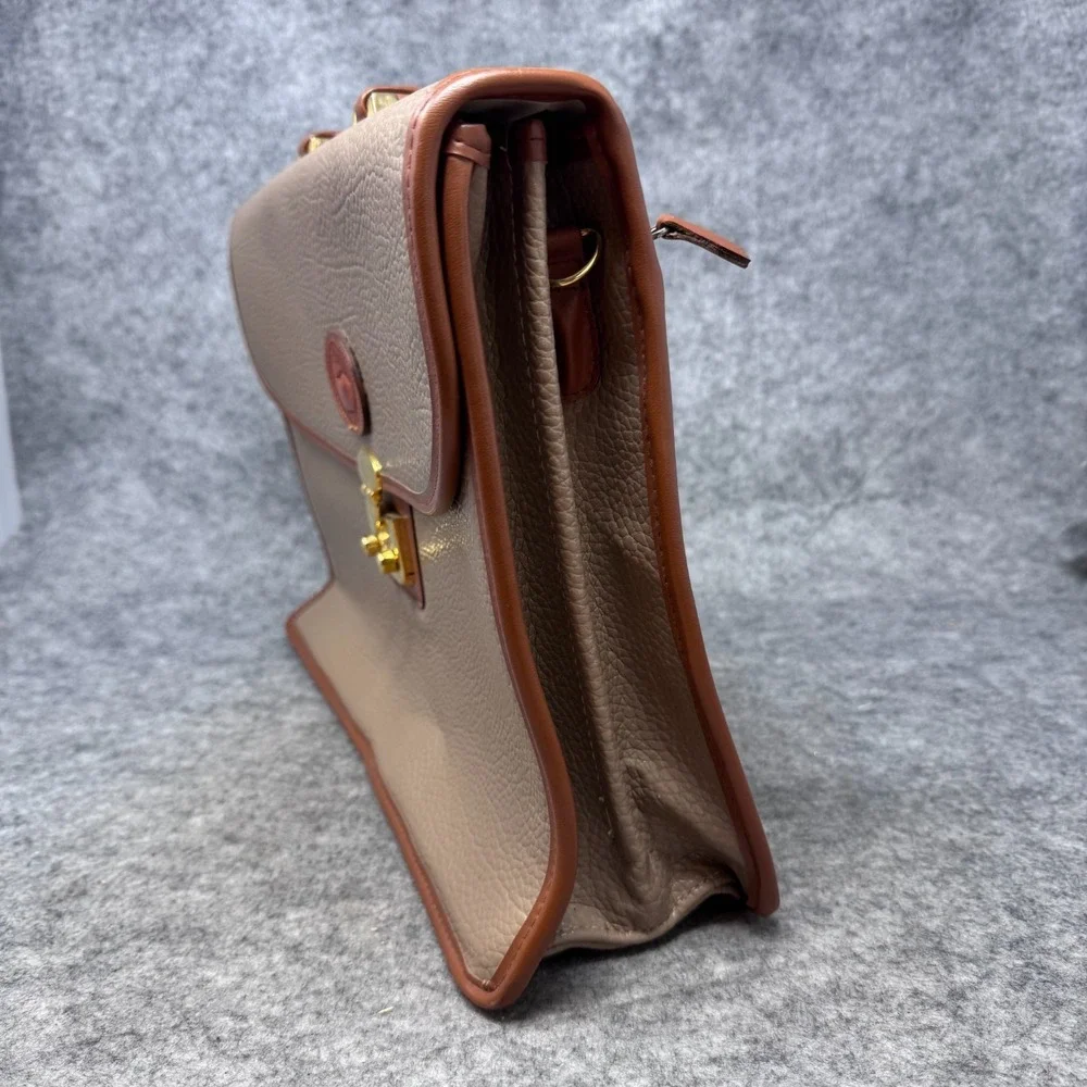 Vtg Dooney & Bourke leather Laptop Briefcase Messenger USA Beige Brown School